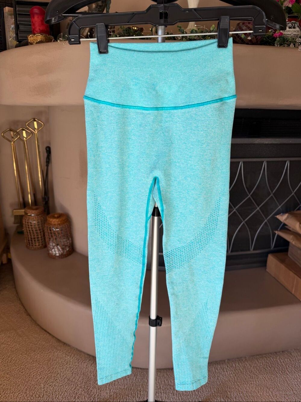 Spiritual Gangster capri leggings